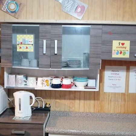 "Mi Hostal Tu Casa" Hostal Familiar Solo Empresas, Turistas Y Viajeros Espacio Para Bicicletas Y Motos Puerto Montt Esterno foto