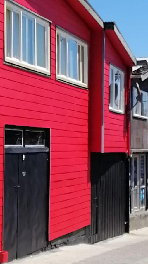 "Mi Hostal Tu Casa" Hostal Familiar Solo Empresas, Turistas Y Viajeros Espacio Para Bicicletas Y Motos Puerto Montt Esterno foto