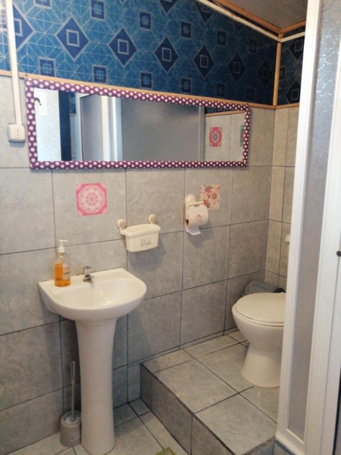 "Mi Hostal Tu Casa" Hostal Familiar Solo Empresas, Turistas Y Viajeros Espacio Para Bicicletas Y Motos Puerto Montt Esterno foto