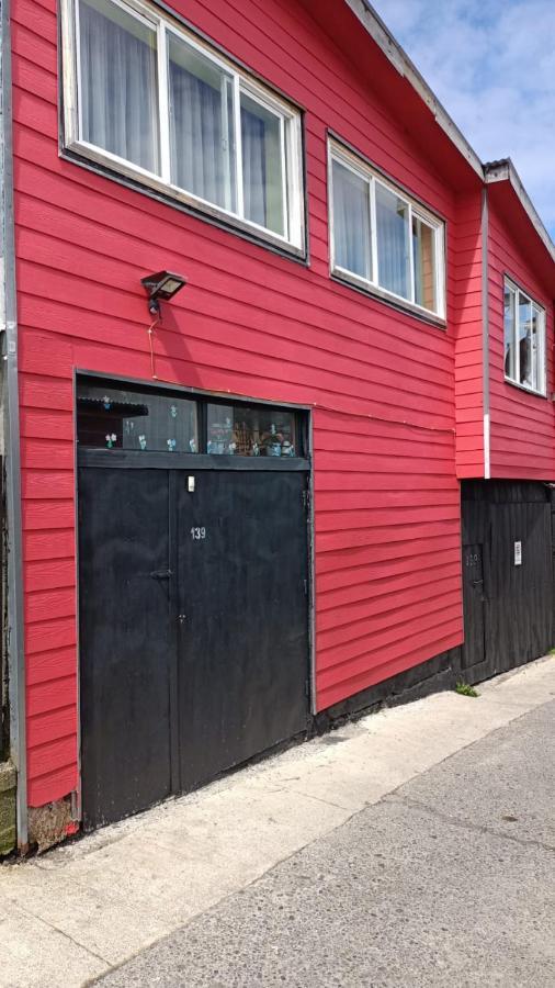 "Mi Hostal Tu Casa" Hostal Familiar Solo Empresas, Turistas Y Viajeros Espacio Para Bicicletas Y Motos Puerto Montt Esterno foto