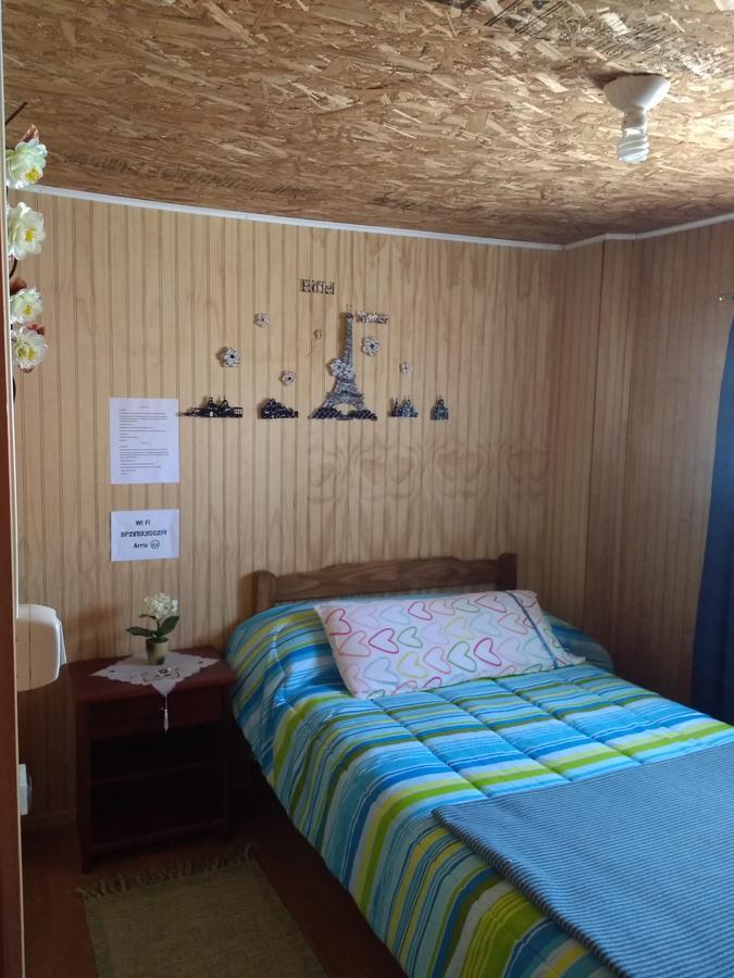 "Mi Hostal Tu Casa" Hostal Familiar Solo Empresas, Turistas Y Viajeros Espacio Para Bicicletas Y Motos Puerto Montt Esterno foto