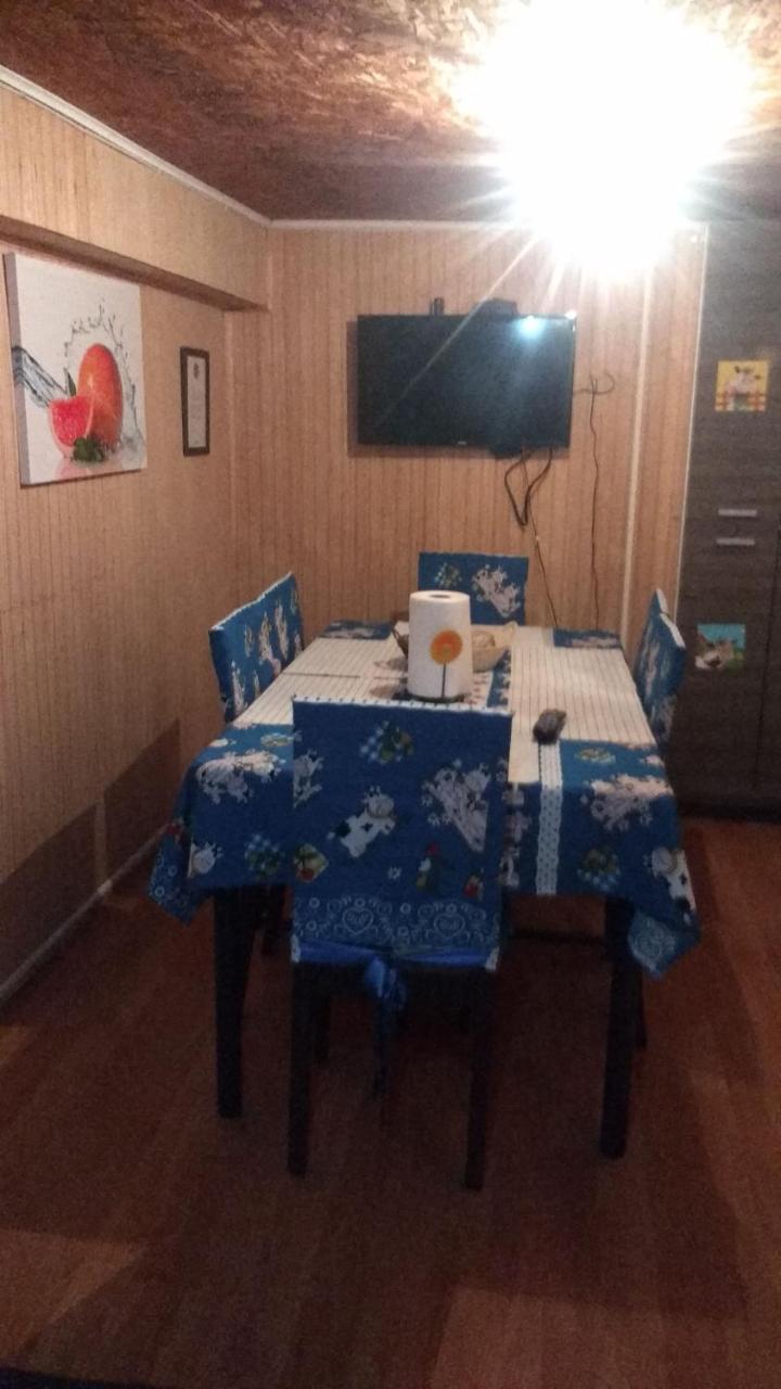 "Mi Hostal Tu Casa" Hostal Familiar Solo Empresas, Turistas Y Viajeros Espacio Para Bicicletas Y Motos Puerto Montt Esterno foto