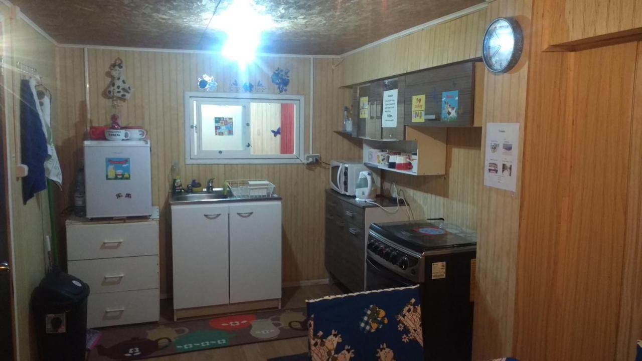 "Mi Hostal Tu Casa" Hostal Familiar Solo Empresas, Turistas Y Viajeros Espacio Para Bicicletas Y Motos Puerto Montt Esterno foto